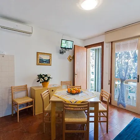 Elia Appartement Bibione Buitenkant foto